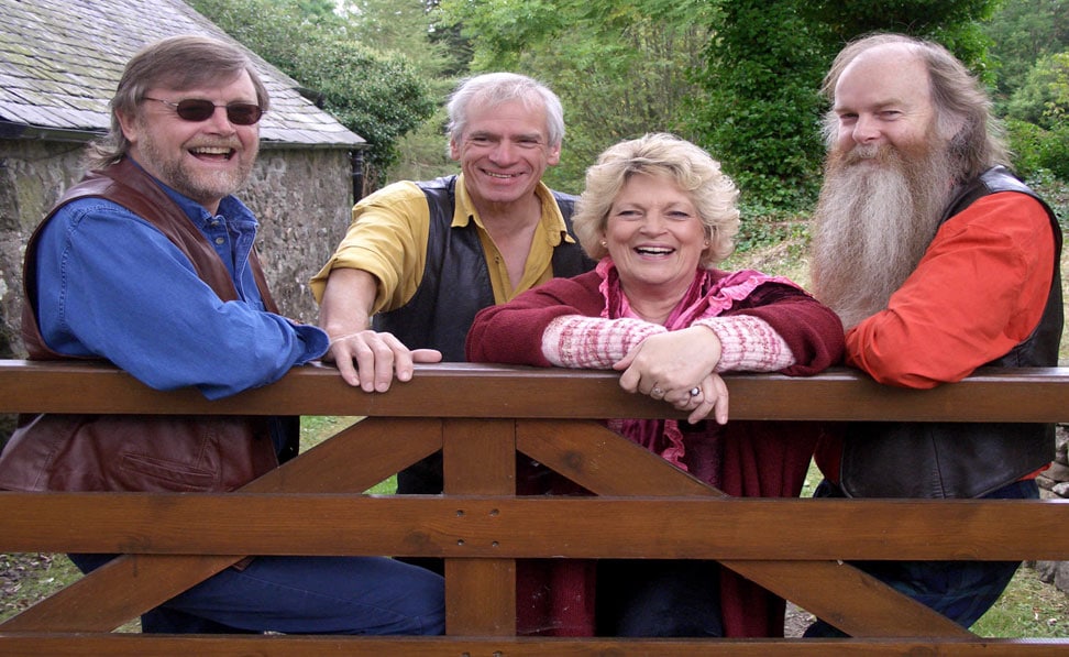 On the Wagon Play at The Inn on Loch Lomond