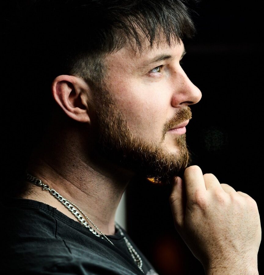 Doug Jagger plays The Inn on Loch Lomond